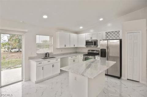 530 Peerless Cir, Lehigh Acres FL - photo 18 of 48