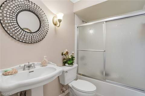 12793 Devonshire Lakes Cir, Fort Myers FL - photo 19 of 35