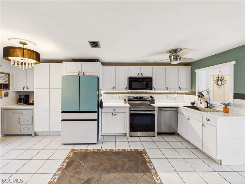 2 bedroom SingleFamilyResidence at 1704 Cascade Way, Yacht Club Colony, North Fort Myers — photo 5