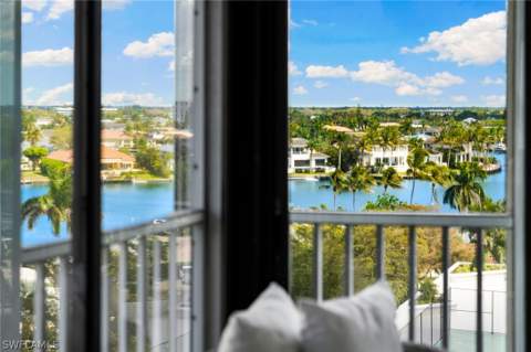 4401 Gulf Shore Blvd N D806, Naples FL - photo 7 of 50