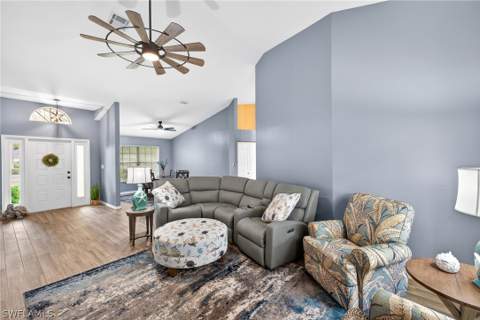 390 Saint Andrews Blvd, Naples FL - photo 8 of 42