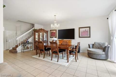 7576 Bristol Cir, Naples FL - photo 7 of 34
