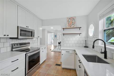 2723 Second St, Fort Myers FL - photo 11 of 36