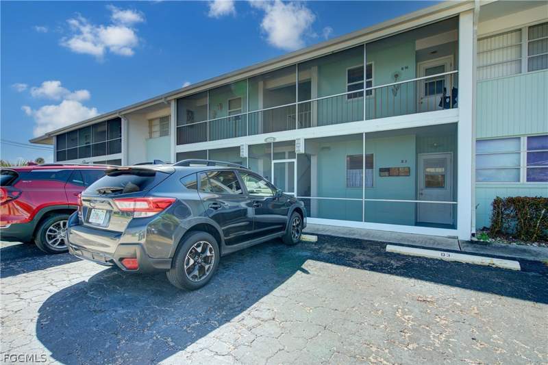 1 bedroom Condominium at 402 SE 42nd Ter 3, Country Club Estates Condo, Cape Coral — photo 4