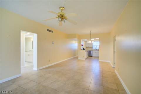 402 SE 42nd Ter 3, Cape Coral FL - photo 6 of 27