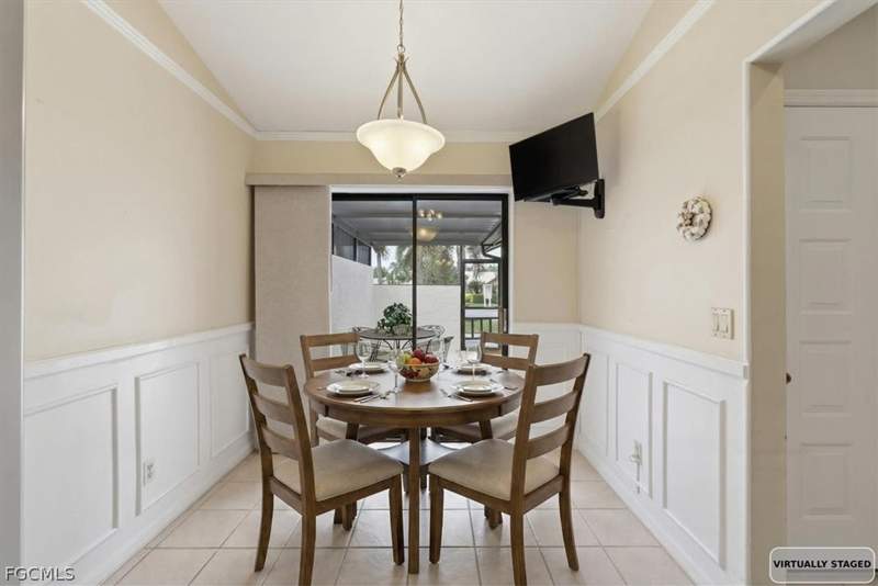 2 bedroom Attached at 13420 Onion Creek Ct, Villas Village, Fort Myers — photo 3
