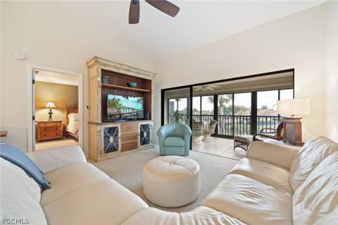 15448 Admiralty Cir 9, North Fort Myers FL - photo 17 of 40