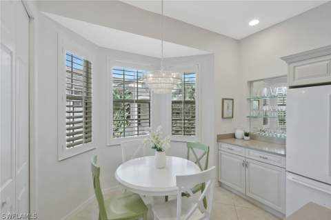 5095 Yacht Harbor Dr 203, Naples FL - photo 10 of 36