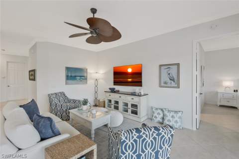 5095 Yacht Harbor Dr 203, Naples FL - photo 7 of 36