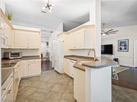 5908 Three Iron Dr 2204, Naples FL - photo 21 of 41