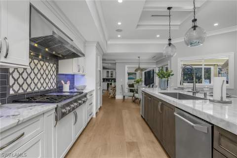 720 Shadow Lake Ln, Naples FL - photo 15 of 50