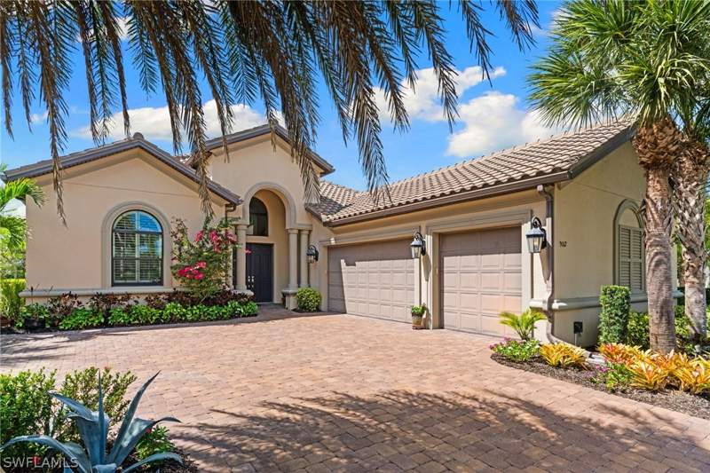 3 bedroom SingleFamilyResidence at 9012 Sorreno Ct, Esplanade, Naples — photo 2