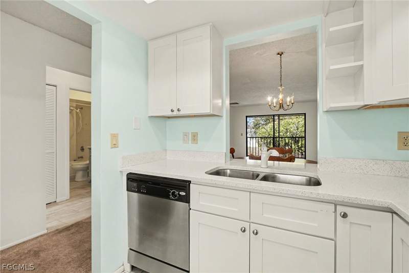 2 bedroom Condominium at 423 Cape Coral Pkwy W 203 (207), Cavendish Square Condo, Cape Coral — photo 4