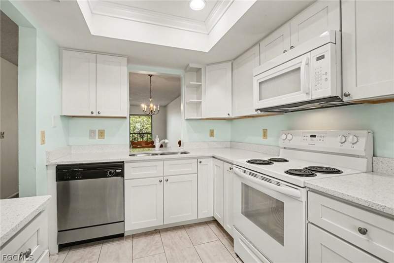 2 bedroom Condominium at 423 Cape Coral Pkwy W 203 (207), Cavendish Square Condo, Cape Coral — photo 5