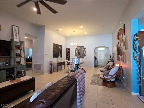 4102 SW 14th Pl, Cape Coral FL - photo 13 of 42