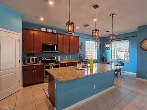 4102 SW 14th Pl, Cape Coral FL - photo 20 of 42