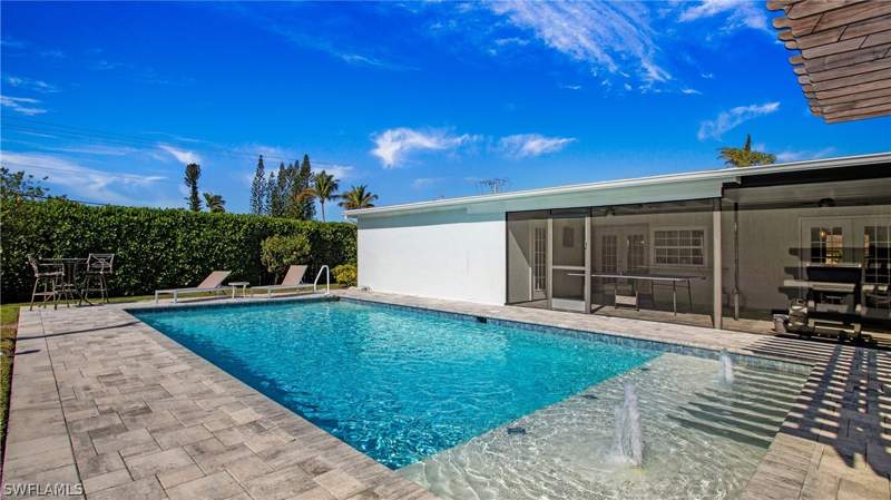 3 bedroom SingleFamilyResidence at 800 100th Ave N, Naples Park, Naples — photo 4