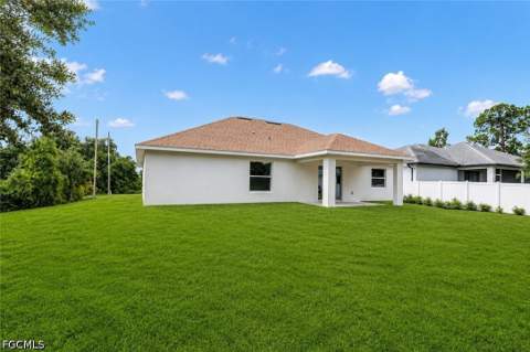 819 Coffield Ave, Lehigh Acres FL - photo 19 of 21