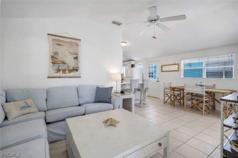 746 Cardium St, Sanibel FL - photo 7 of 32