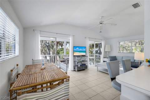 746 Cardium St, Sanibel FL - photo 8 of 32