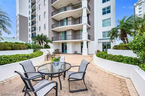 455 Cove Tower Dr 304, Naples FL - photo 22 of 22