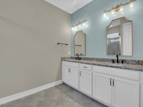 4211 Dutchess Park Rd, Fort Myers FL - photo 16 of 45
