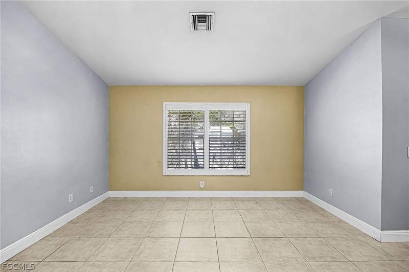 3 bedroom SingleFamilyResidence at 15552 Horseshoe Ln, Reserve At Buckingham, Fort Myers — photo 5