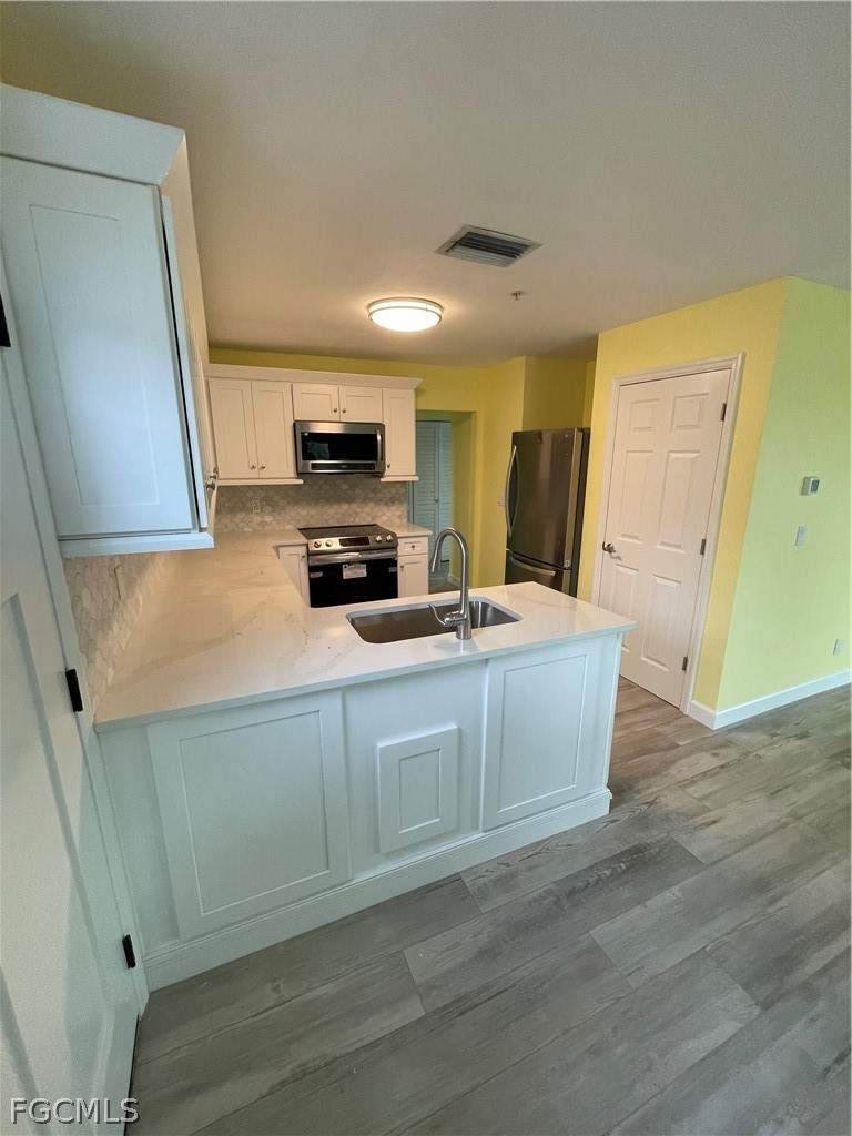 3 bedroom SingleFamilyResidence at 235 Miramar St, Miramar, Fort Myers Beach — photo 5