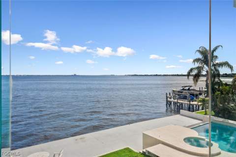 2302 SE 28th St, Cape Coral FL - photo 13 of 50