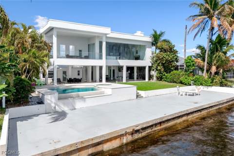 2302 SE 28th St, Cape Coral FL - photo 9 of 50