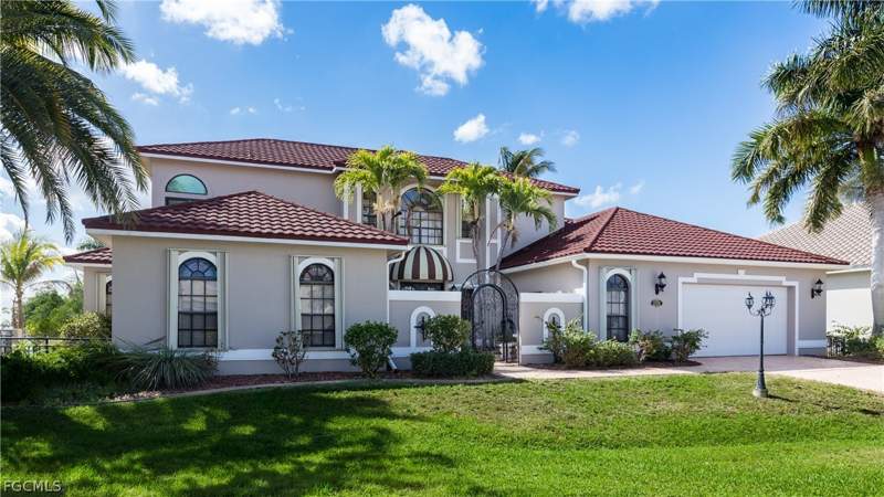4 bedroom SingleFamilyResidence at 2374 Coral Point Dr, Cape Coral, Cape Coral — photo 2
