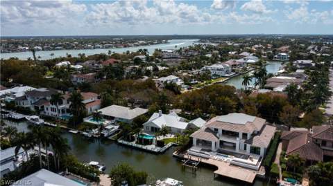 675 18th Ave S, Naples FL - photo 23 of 28