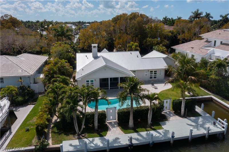 3 bedroom SingleFamilyResidence at 675 18th Ave S, Aqualane Shores, Naples — photo 4