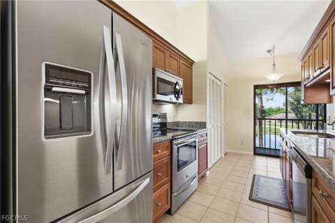7121 Golden Eagle Ct 623, Fort Myers FL - photo 8 of 41
