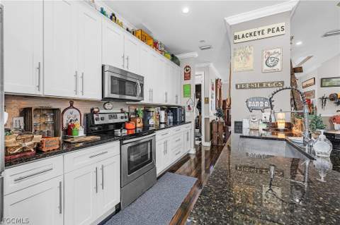 14661 Martin Dr, Fort Myers FL - photo 11 of 33