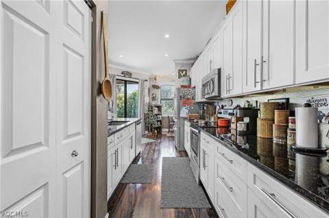 14661 Martin Dr, Fort Myers FL - photo 12 of 33