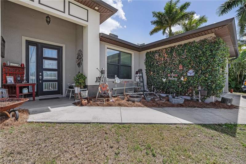 3 bedroom SingleFamilyResidence at 14661 Martin Dr, Deep Lagoon Estates, Fort Myers — photo 3
