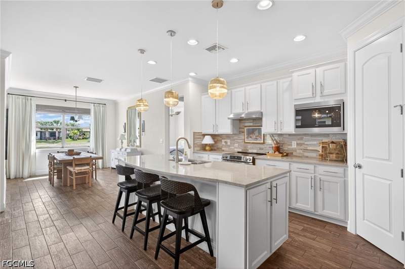 3 bedroom SingleFamilyResidence at 10825 Dennington Rd, Bridgetown, Fort Myers — photo 2
