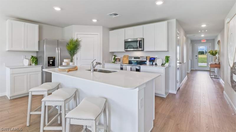 4 bedroom SingleFamilyResidence at 1202 NE 7th Pl, Cape Coral, Cape Coral — photo 5