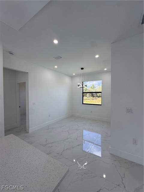 724 Kari Cir, Lehigh Acres FL - photo 11 of 36