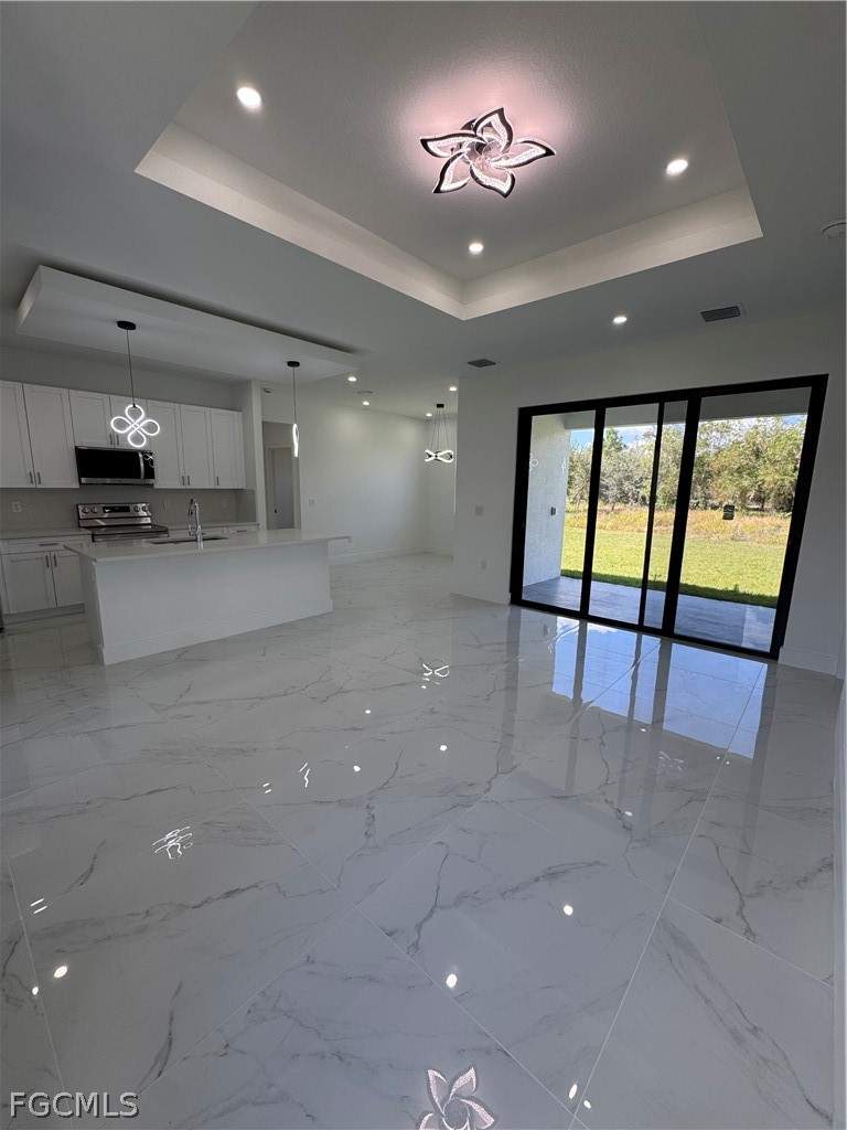 3 bedroom SingleFamilyResidence at 724 Kari Cir, Lehigh Acres, Lehigh Acres — photo 5