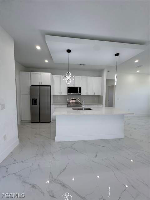 724 Kari Cir, Lehigh Acres FL - photo 8 of 36
