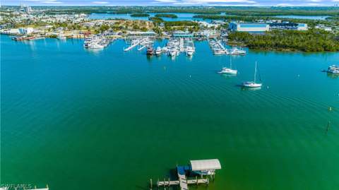 345 Mango St 406, Fort Myers Beach FL - photo 10 of 46