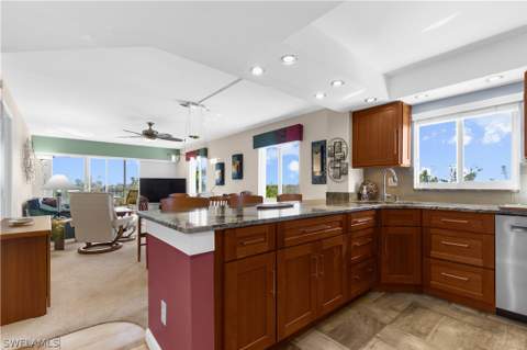 345 Mango St 406, Fort Myers Beach FL - photo 23 of 46