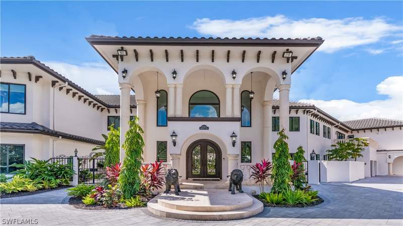 6 bedroom SingleFamilyResidence at 13323 Rosewood Ln, Quail Creek, Naples — photo 5