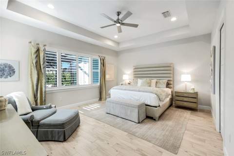 5715 Clarendon Dr, Naples FL - photo 9 of 21
