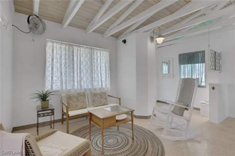 1278 Rainbow Ct, Naples FL - photo 17 of 46