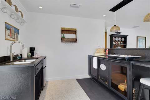 1290 Venetian Way, Naples FL - photo 16 of 50