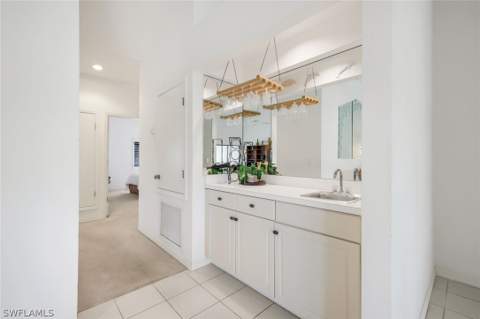 16540 Heron Coach Way 406, Fort Myers FL - photo 19 of 33