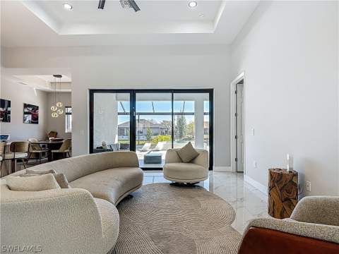 427 NW 7th Ave, Cape Coral FL - photo 12 of 50